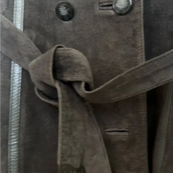 VINTAGE ‘80’s Double-Breasted Suede Trench Coat - Gray - Picture 4 of 12